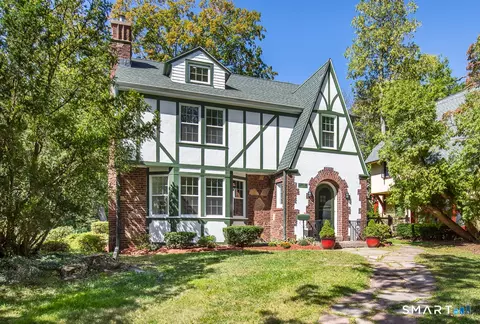 10 Vista Ter, New Haven, CT 06515