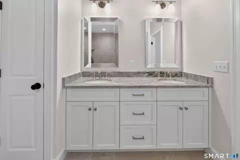 Bath - 10 Maple Ave, Bristol, CT 06010 photo 1 of 5