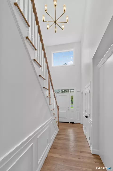 Entry Way - 10 Maple Ave, Bristol, CT 06010 photo 4 of 7