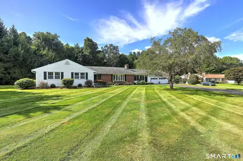 8 Applewood Dr, Cheshire, CT 06410