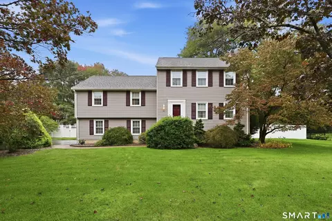 96 Heywood Dr, Glastonbury, CT 06033