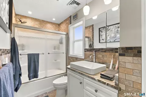 Bath - 101 Deercrest Dr, Torrington, CT 06790 photo 2 of 2