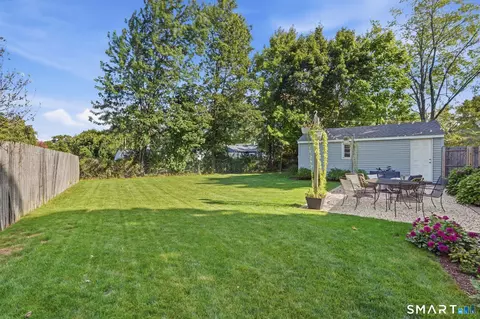 Exterior - 190 Old County Rd, Windsor Locks, CT 06096 photo 6 of 11