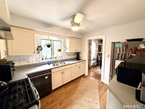 Kitchen - 78 Hammond Hill Rd, Hampton, CT 06247 photo 2 of 4