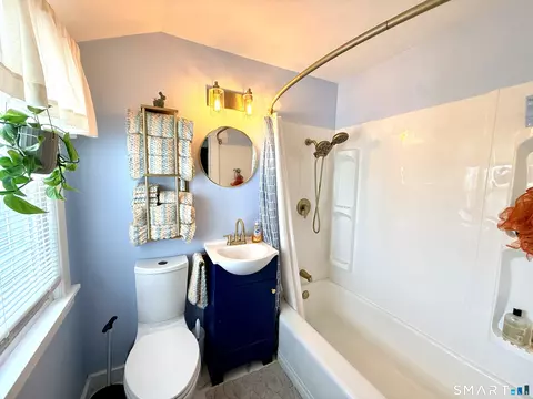 Bath - 78 Hammond Hill Rd, Hampton, CT 06247 photo 1 of 3