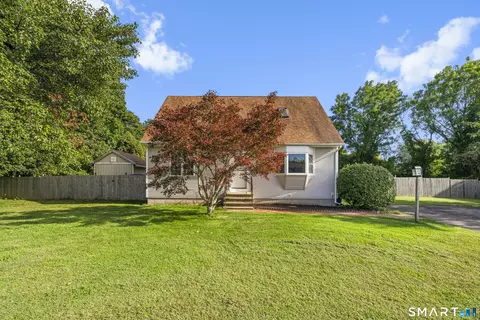24 Greenfarms Ln, Manchester, CT 06040
