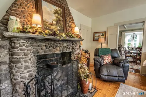 Living - 188 Main St, Durham, CT 06422 photo 2 of 2