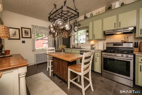 Kitchen - 188 Main St, Durham, CT 06422 photo 2 of 4