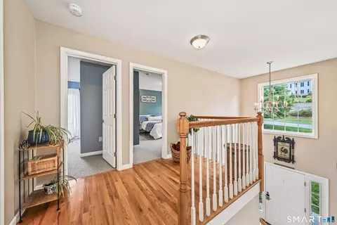 Entry Way - 53 Howard Ln, Thomaston, CT 06787 photo 3 of 5