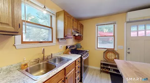 Kitchen - 9 Rustic Way, Sterling, CT 06373 photo 2 of 3