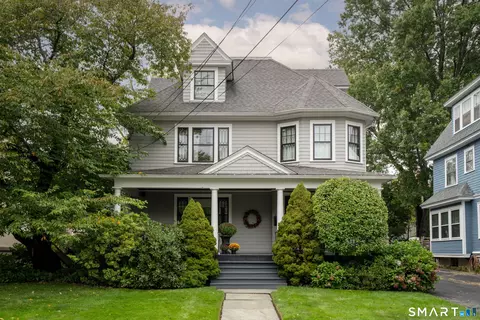 233 Oxford St, Hartford, CT 06105