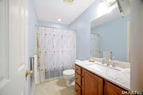 Bath - 4 Oxford Dr #4, Suffield, CT 06078 photo 2 of 3