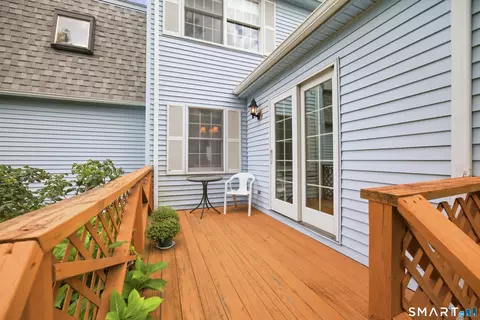 Exterior - 4 Oxford Dr #4, Suffield, CT 06078 photo 5 of 7