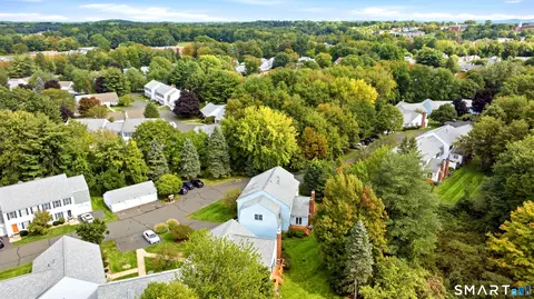 View/Area - 4 Oxford Dr #4, Suffield, CT 06078 photo 2 of 5
