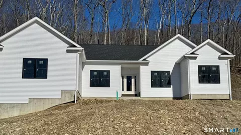 6 Deer Run Rd, Middlebury, CT 06762