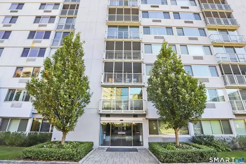 1 Strawberry Hill Ave #12E, Stamford, CT 06902
