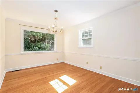 Dining - 70 Benedict Ave, Fairfield, CT 06825 photo 1 of 1