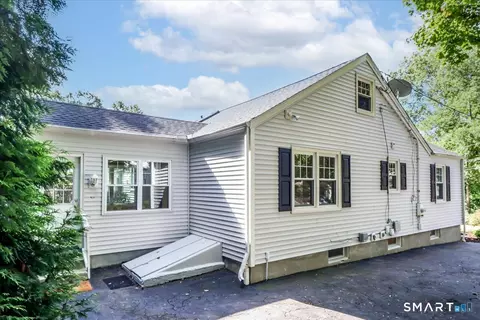Exterior - 70 Benedict Ave, Fairfield, CT 06825 photo 6 of 9