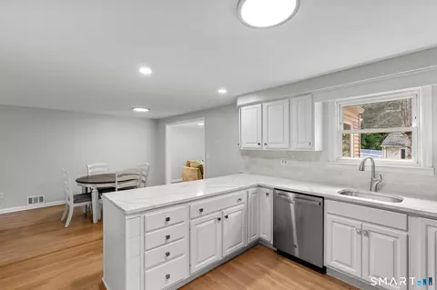 Kitchen - 173 Timber Trl, Wethersfield, CT 06109 photo 6 of 6