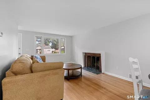 Living - 173 Timber Trl, Wethersfield, CT 06109 photo 5 of 5