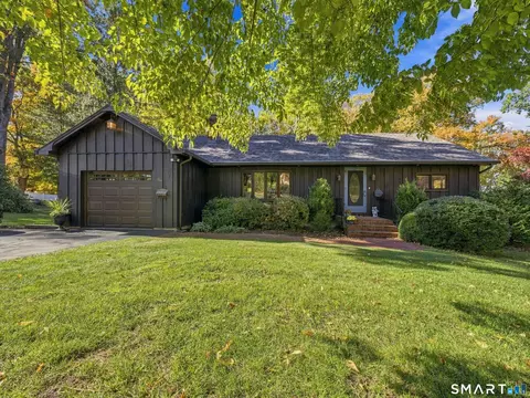 1510 Flanders Rd, Southington, CT 06489