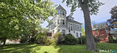 105 Beacon St, Hartford, CT 06105