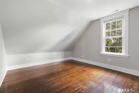 Bedroom - 135-137 Pendleton St, New Haven, CT 06511 photo 6 of 6