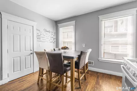 Dining - 135-137 Pendleton St, New Haven, CT 06511 photo 1 of 1
