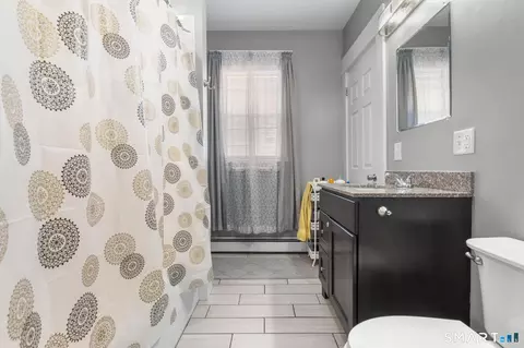 Bath - 135-137 Pendleton St, New Haven, CT 06511 photo 2 of 4