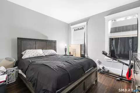 Bedroom - 135-137 Pendleton St, New Haven, CT 06511 photo 1 of 6