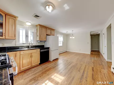 Kitchen - 17 Warner Rd, Berlin, CT 06037 photo 1 of 4