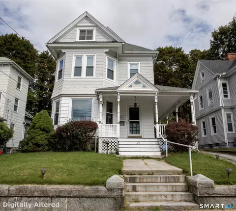 27 West St, New London, CT 06320