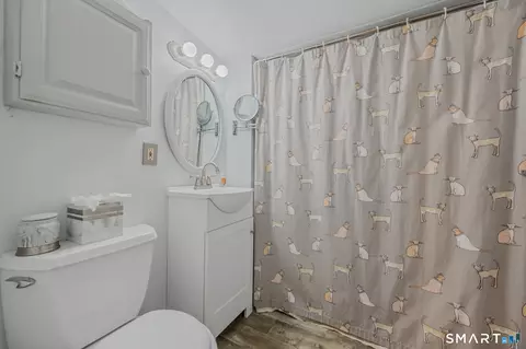 Bath - 25 Munger Ln, Bethlehem, CT 06751 photo 1 of 1