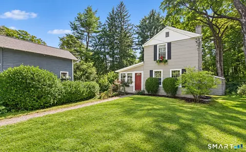 Exterior - 25 Munger Ln, Bethlehem, CT 06751 photo 2 of 9