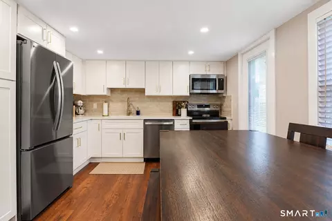 1285 Hope St #12, Stamford, CT 06907