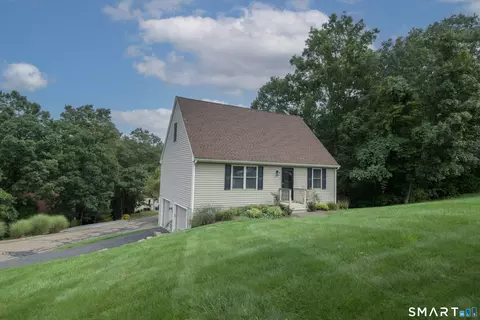45 Copper Hill Dr #45, Guilford, CT 06437