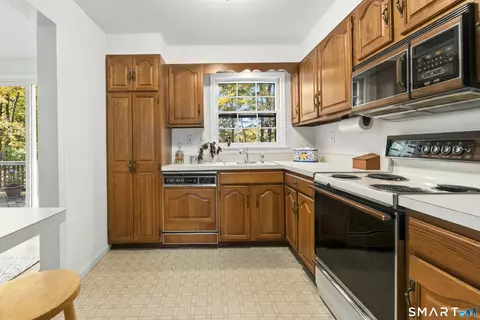 Kitchen - 22 Ramapoo Hill Rd, Ridgefield, CT 06877 photo 1 of 3