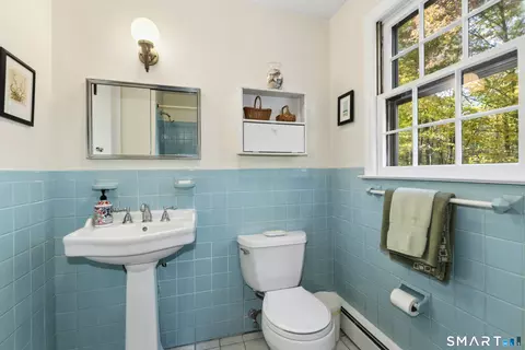 Bath - 22 Ramapoo Hill Rd, Ridgefield, CT 06877 photo 1 of 2