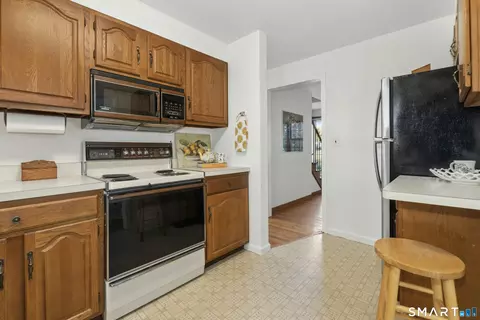 Kitchen - 22 Ramapoo Hill Rd, Ridgefield, CT 06877 photo 3 of 3