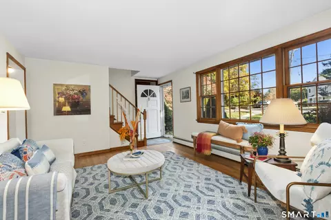 Entry Way - 22 Ramapoo Hill Rd, Ridgefield, CT 06877 photo 1 of 1