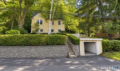 314 Porter Ave, Middlebury, CT 06762