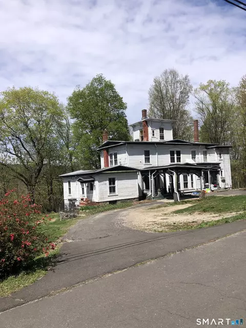 36 High St, Canton, CT 06019