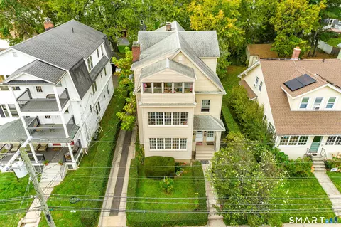 211 S Highland St, West Hartford, CT 06119