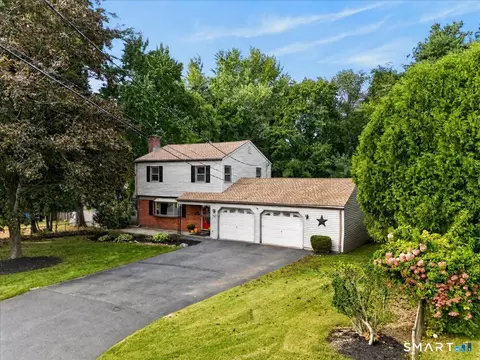 71 Brewster Rd, Enfield, CT 06082