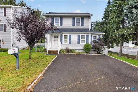 21 Hobson Ave, Milford, CT 06460