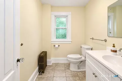 Bath - 173 Gilbert Ave, Winchester, CT 06098 photo 2 of 3