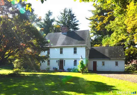 11 Judson Ave, Woodbury, CT 06798
