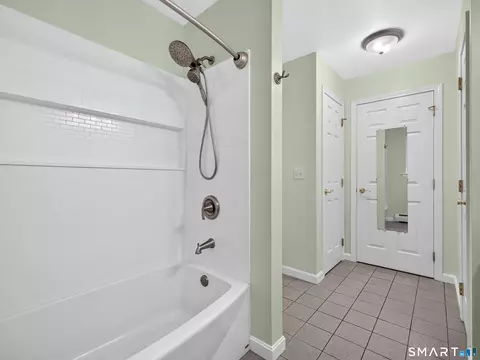 Bath - 130 N Frontage Rd, Killingly, CT 06239 photo 1 of 1
