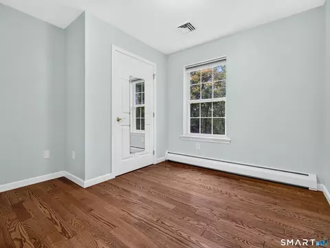 Bedroom - 130 N Frontage Rd, Killingly, CT 06239 photo 4 of 5