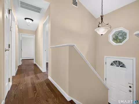 Entry Way - 130 N Frontage Rd, Killingly, CT 06239 photo 1 of 1
